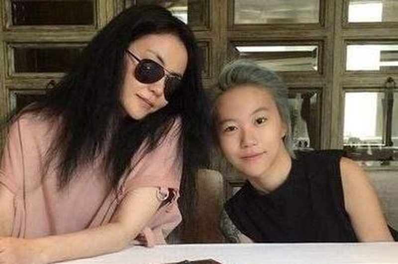 窦靖童